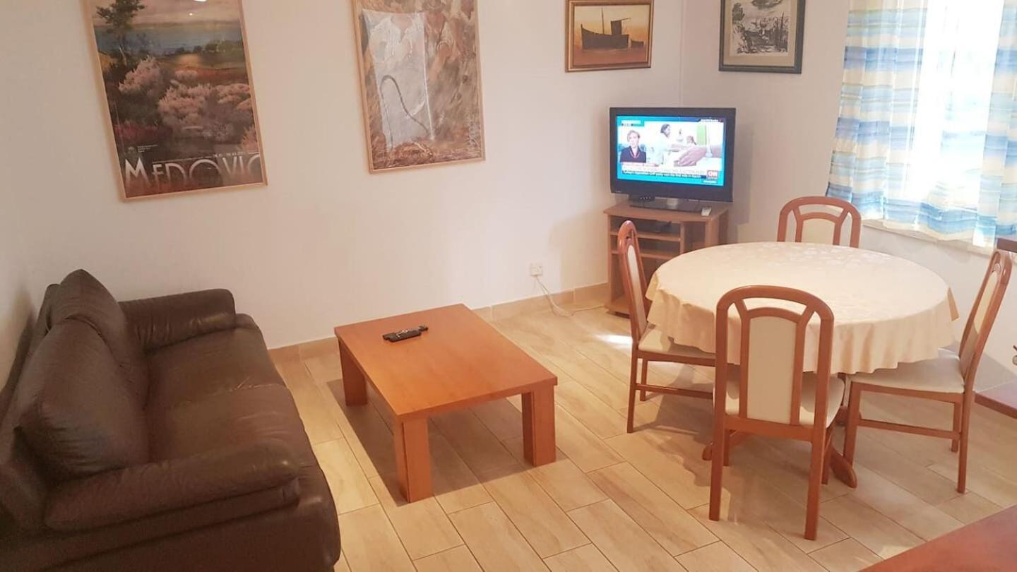 Apartments Mila Макарська Екстер'єр фото